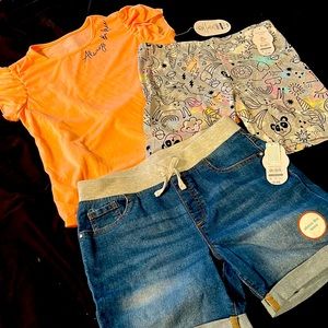 Grl bundle size 14-16 comes with 2shorts 1shirt
